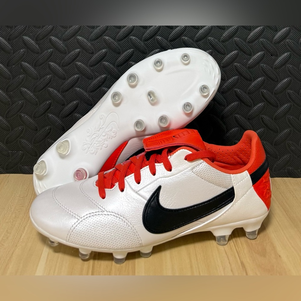 Nike Premier 3 Low FG Soccer Cleats White Orange HM0265-800 Men Size 6 Women 7.5